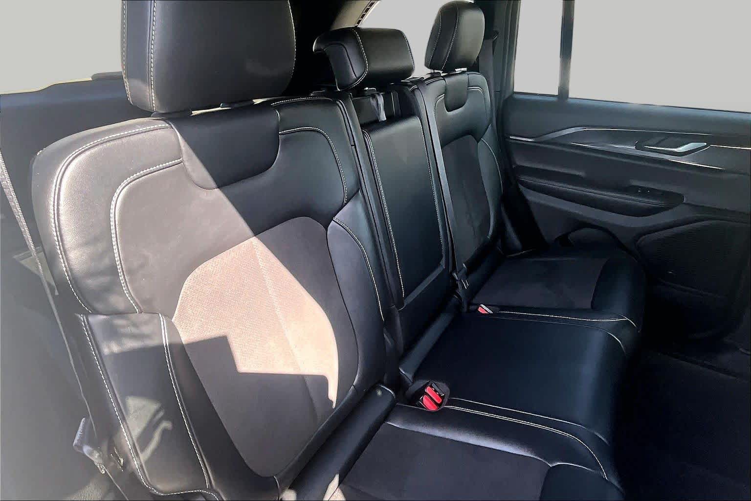 2023 Jeep Grand Cherokee Altitude Bright White Clearcoat at Tomball Chrysler Dodge Jeep Ram
