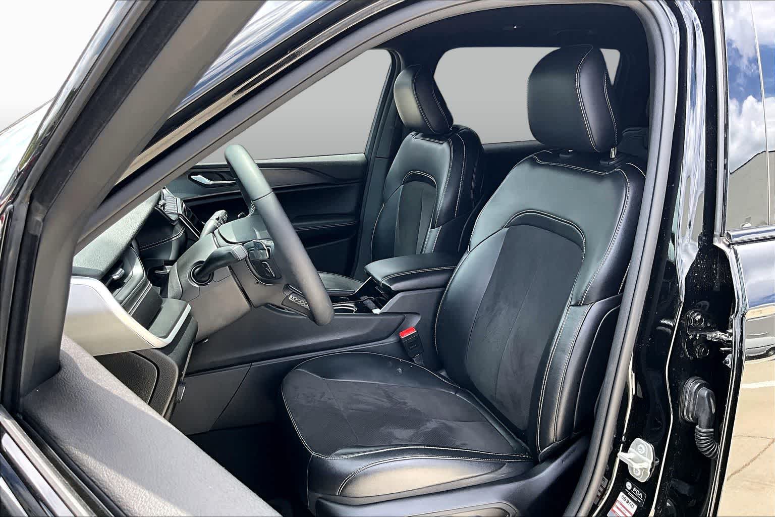 2023 Jeep Grand Cherokee L Altitude - 7