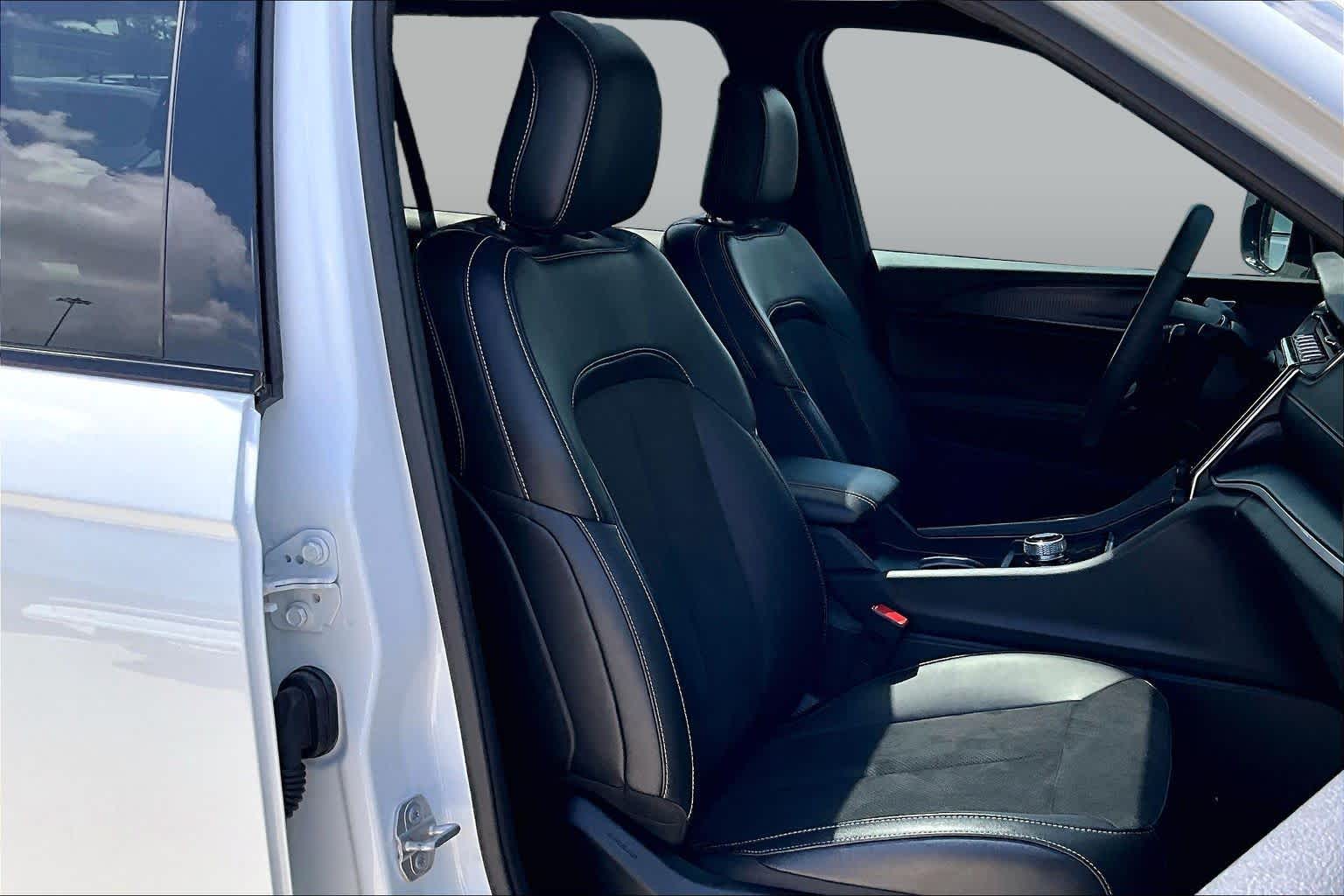 2025 Jeep Grand Cherokee L Altitude X - 8