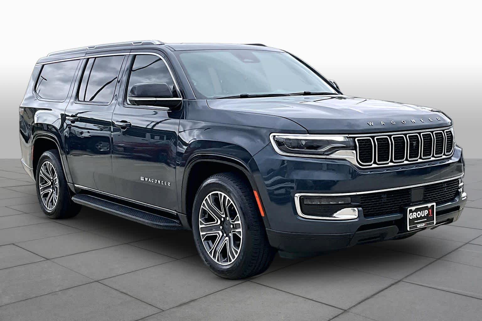 2024 Jeep Wagoneer L photo 2 of 32