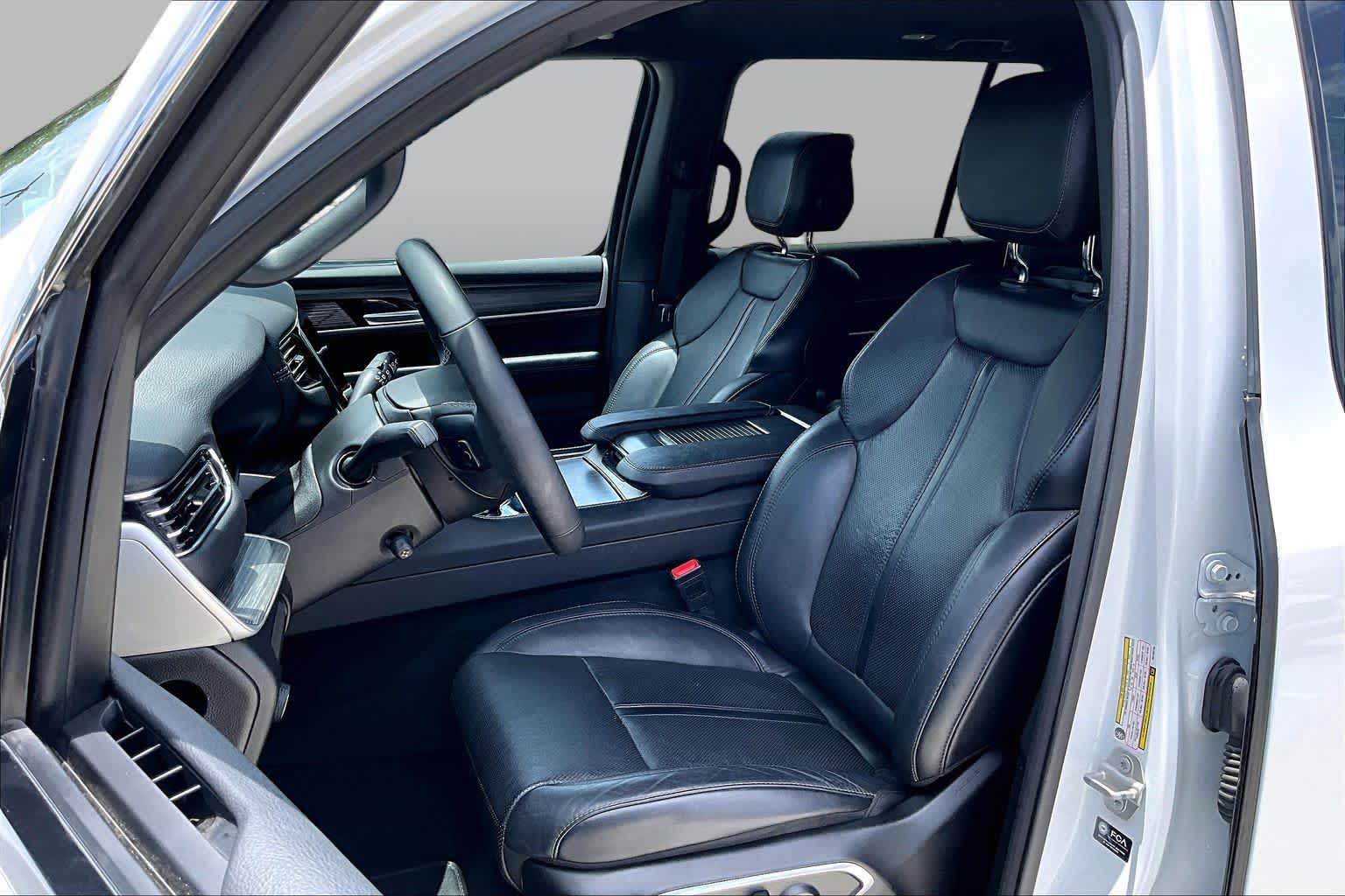 2024 Jeep Wagoneer Series II Bright White Clearcoat at Lexus of Clear Lake
