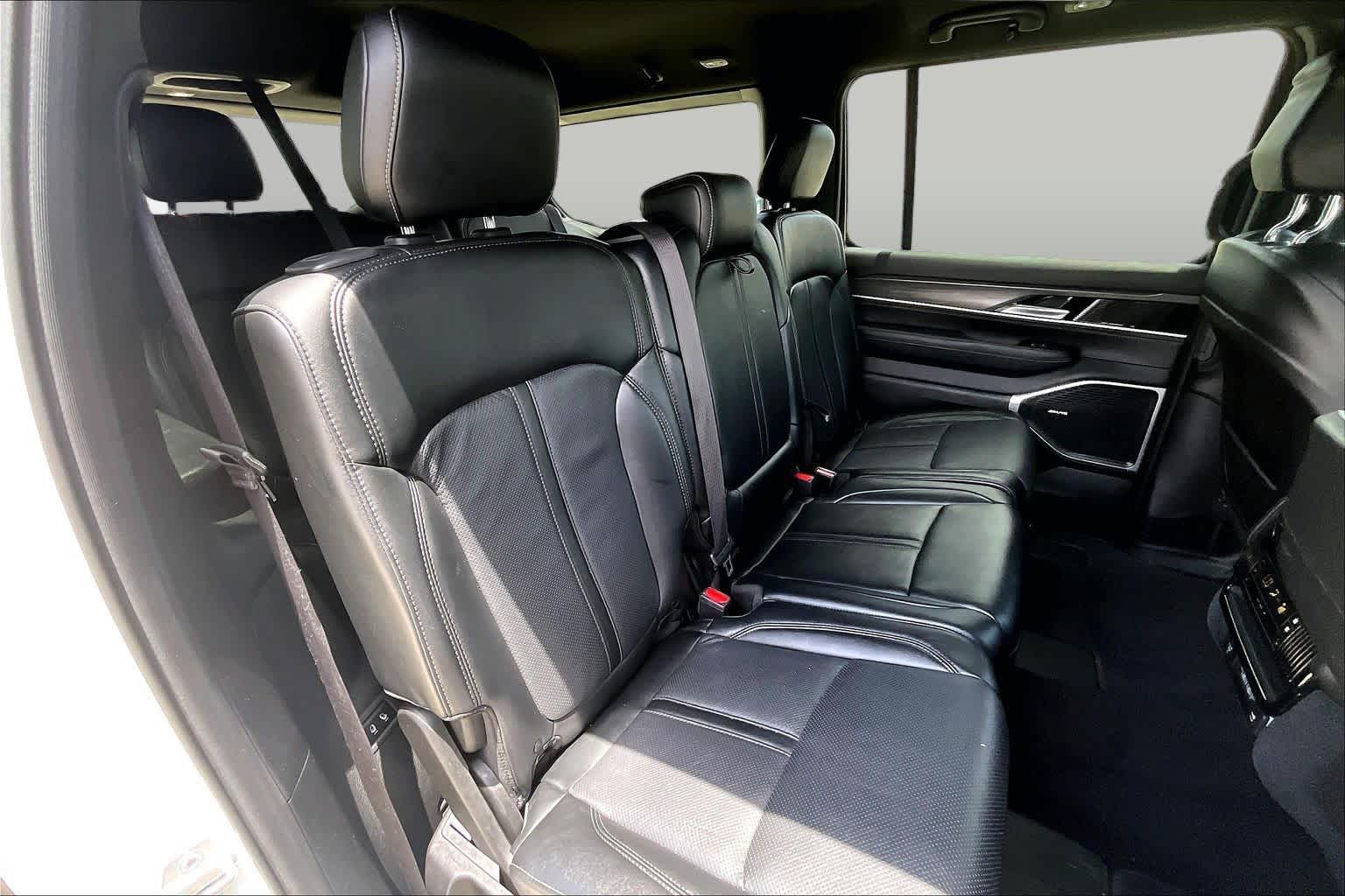 2024 Jeep Wagoneer Series II Bright White Clearcoat at Lexus of Clear Lake