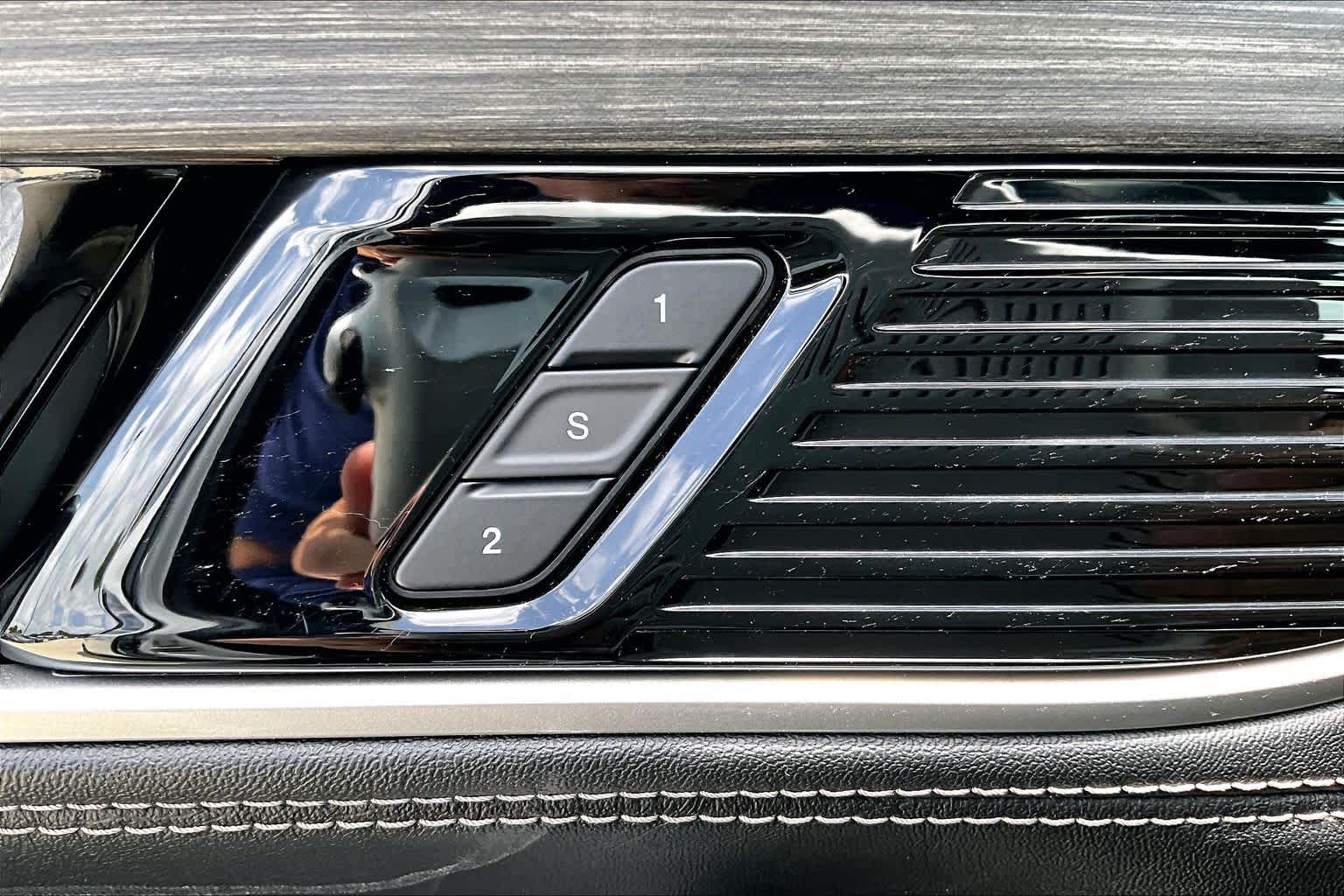 2024 Jeep Wagoneer Series II Bright White Clearcoat at Lexus of Clear Lake