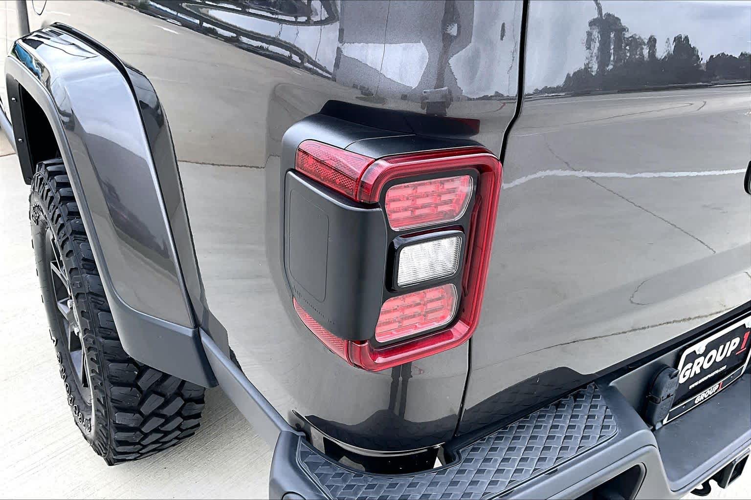 2024 Jeep Gladiator Willys Granite Crystal Metallic Clearcoat at Group 1 Toyota Southwest