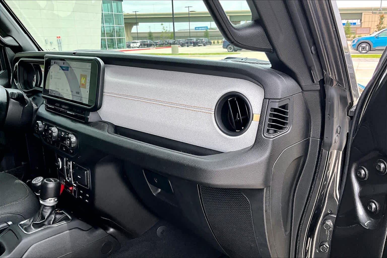 2024 Jeep Gladiator Willys Granite Crystal Metallic Clearcoat at Group 1 Toyota Southwest