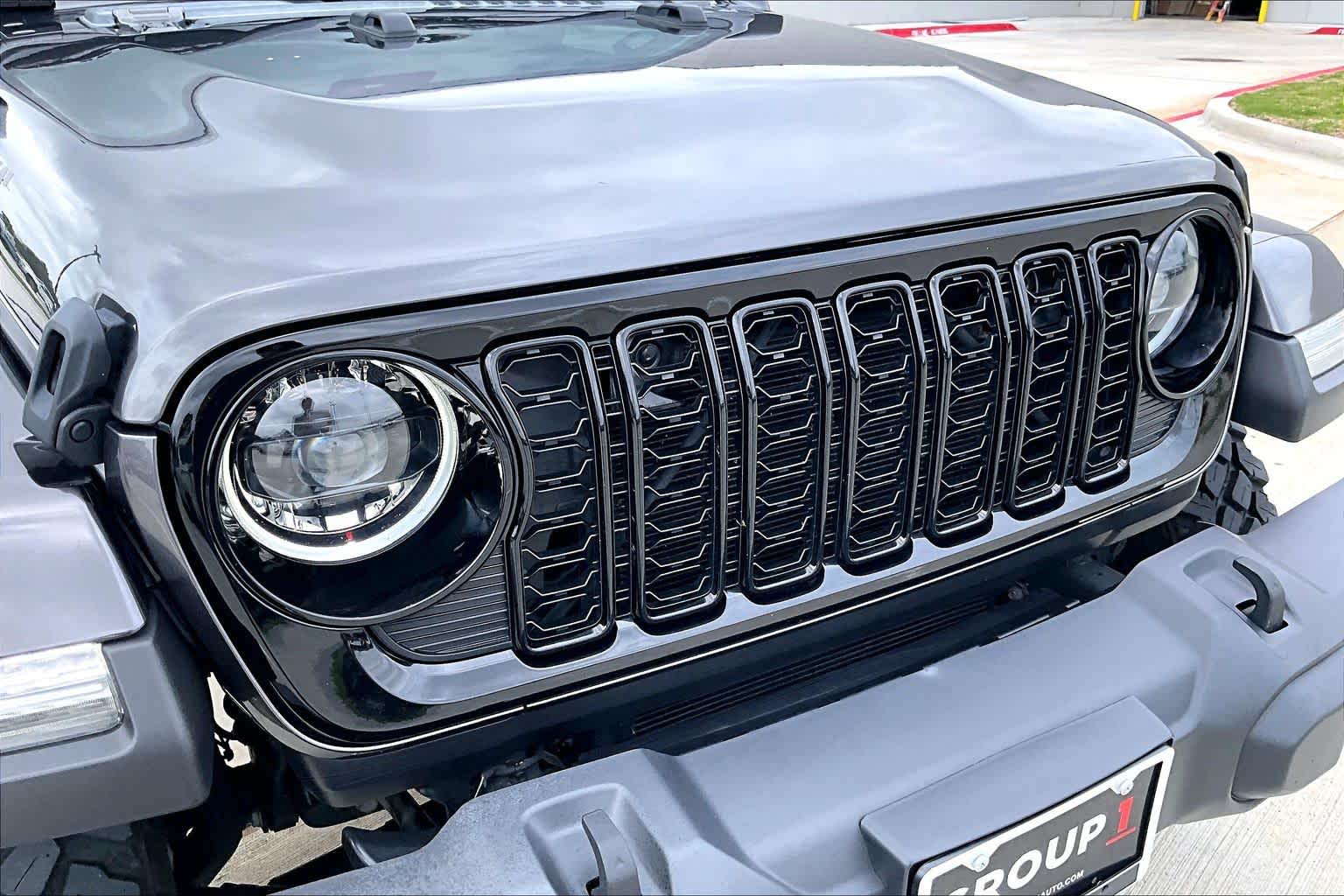 2024 Jeep Gladiator Willys Granite Crystal Metallic Clearcoat at Group 1 Toyota Southwest
