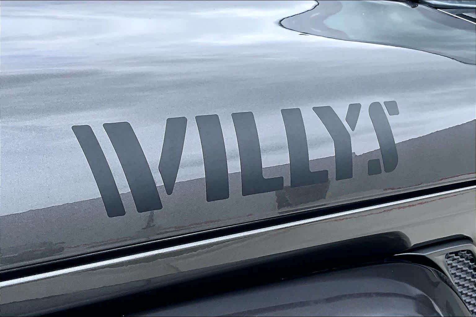 2024 Jeep Gladiator Willys Granite Crystal Metallic Clearcoat at Group 1 Toyota Southwest