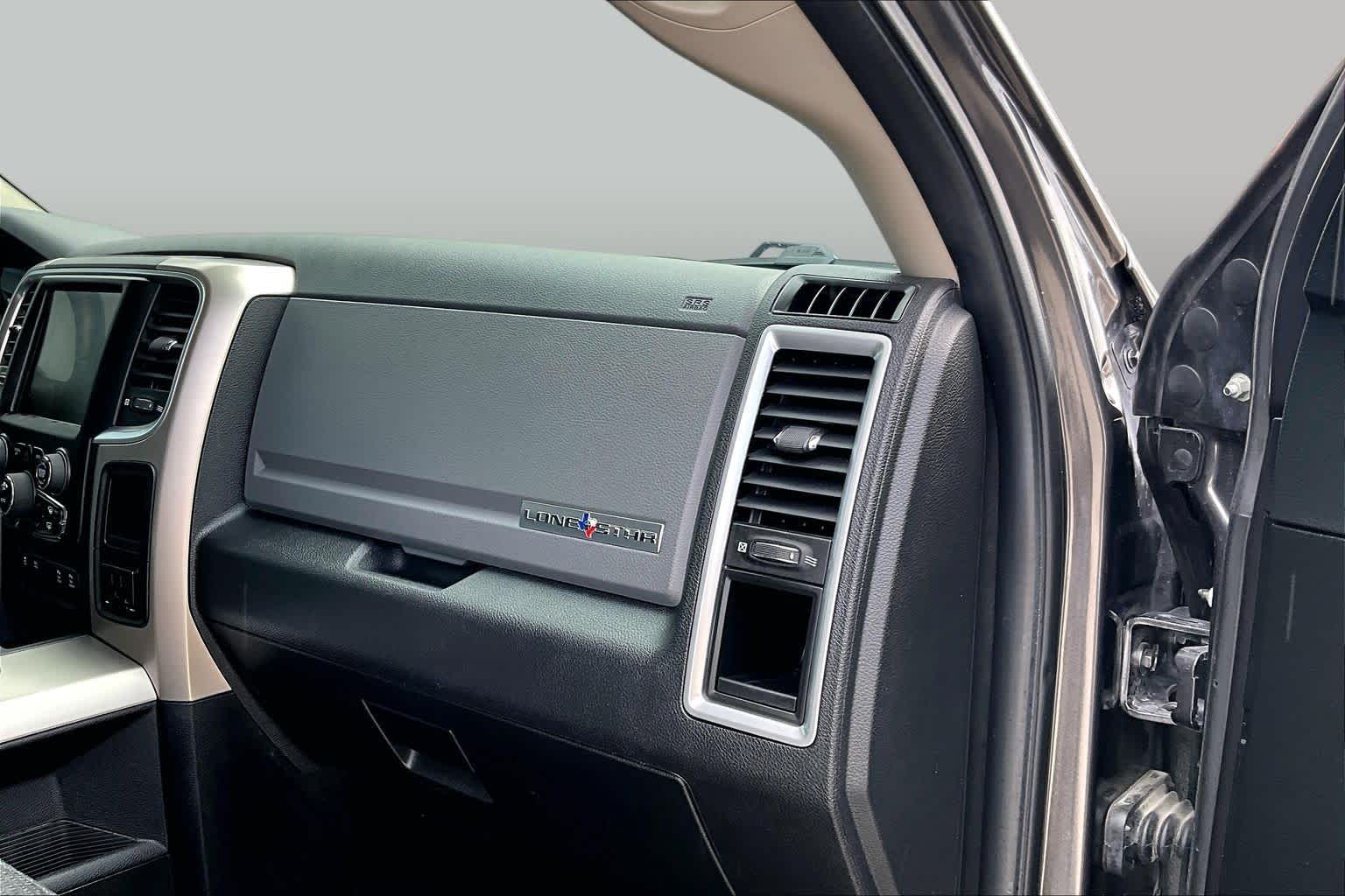 2017 Ram 1500 photo 16 of 30
