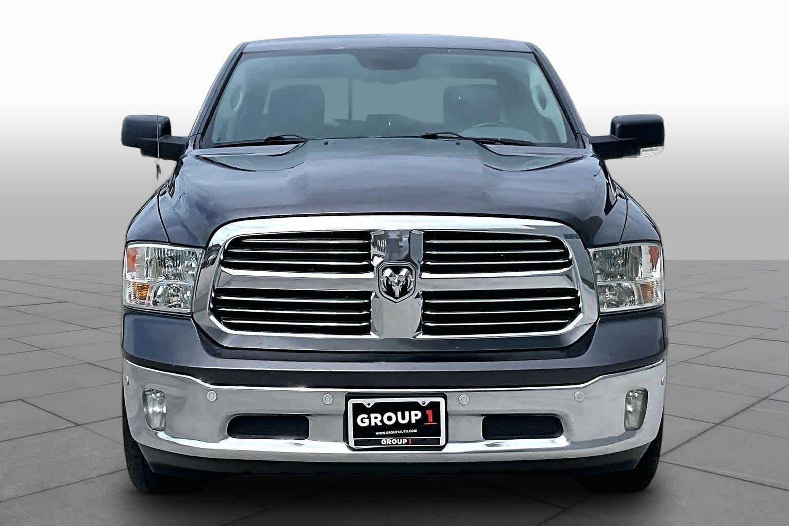 2017 Ram 1500 photo 3 of 30