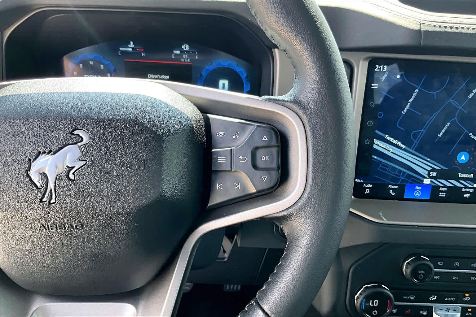 2025 Ford Bronco photo 23 of 32