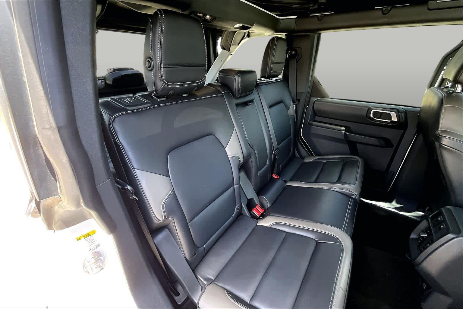 2025 Ford Bronco photo 19 of 32