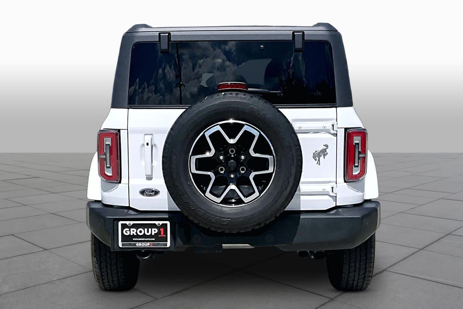 2025 Ford Bronco photo 5 of 32