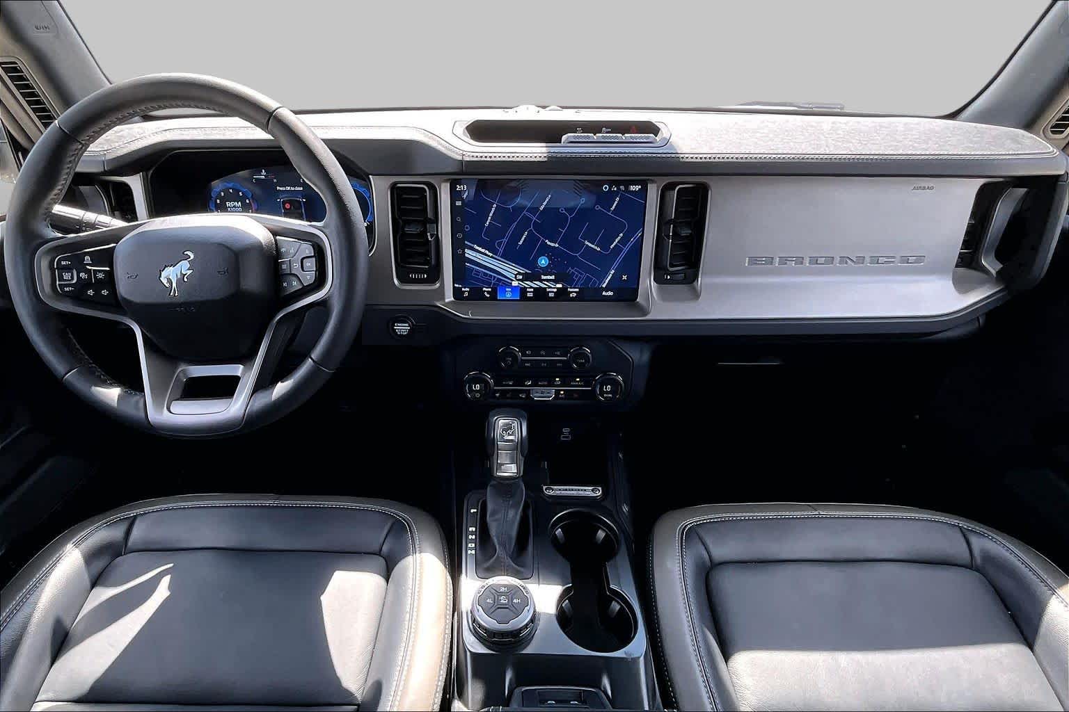 2025 Ford Bronco photo 14 of 32