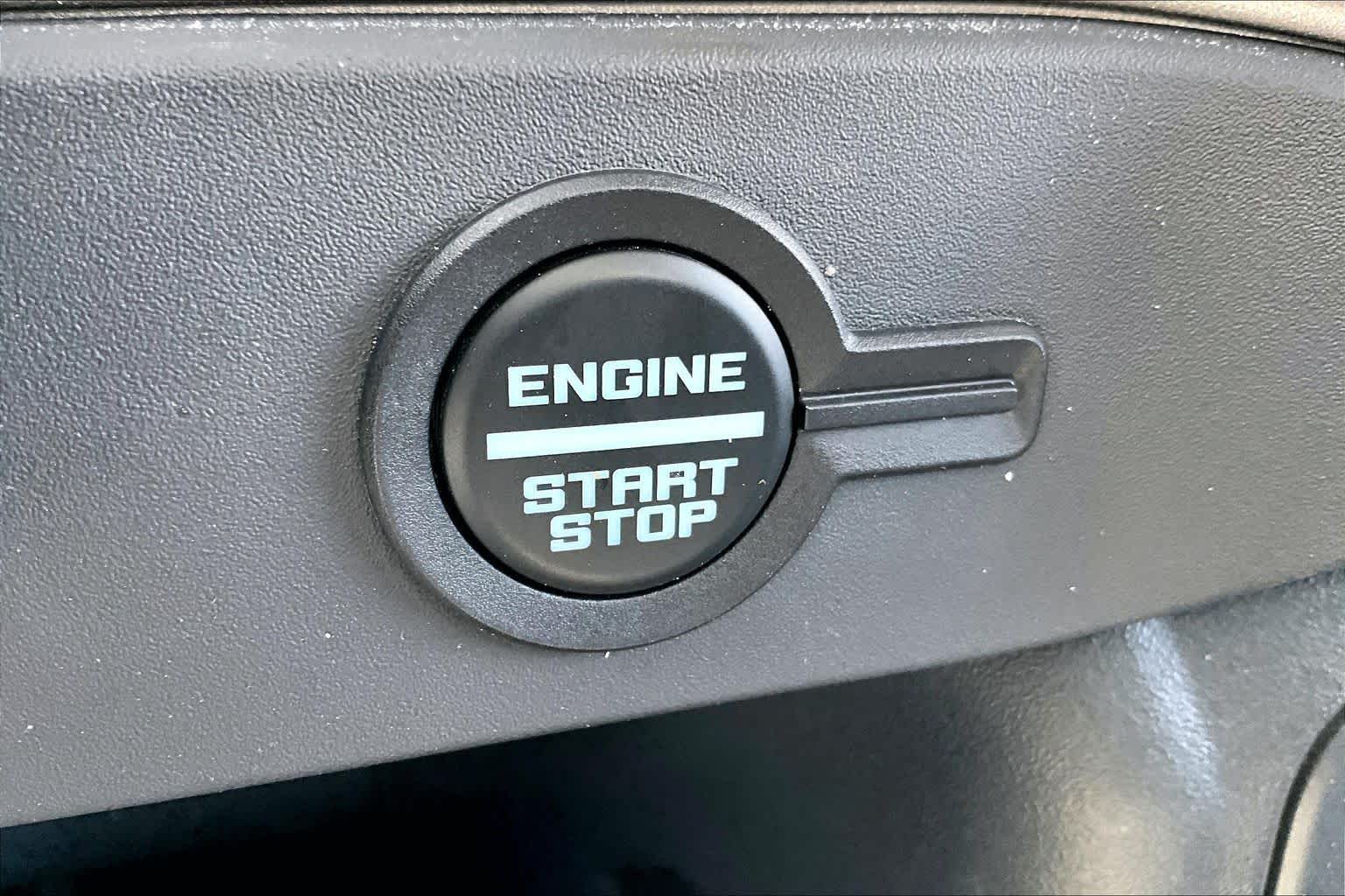 2025 Ford Bronco photo 31 of 32