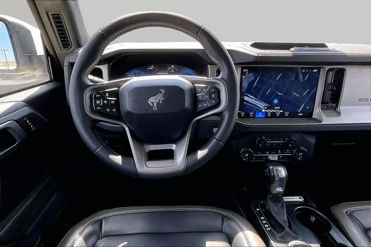 2025 Ford Bronco photo 6 of 32
