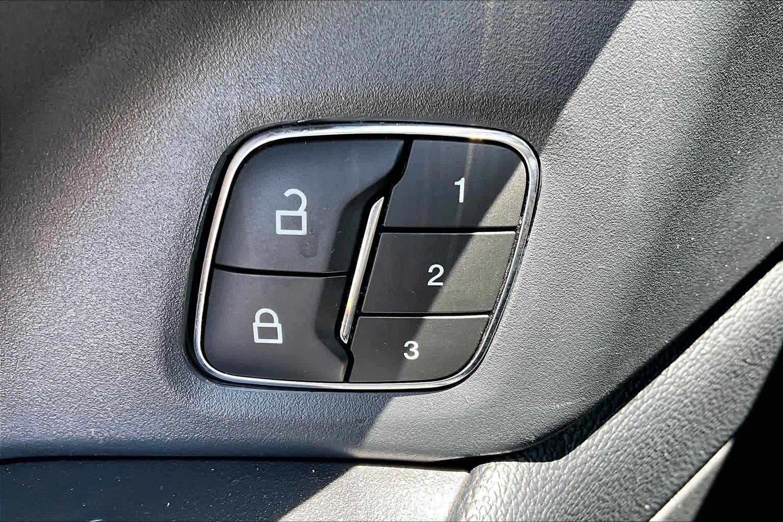 2022 Ford Expedition Max XLT Agate Black Metallic at HGreg Houston