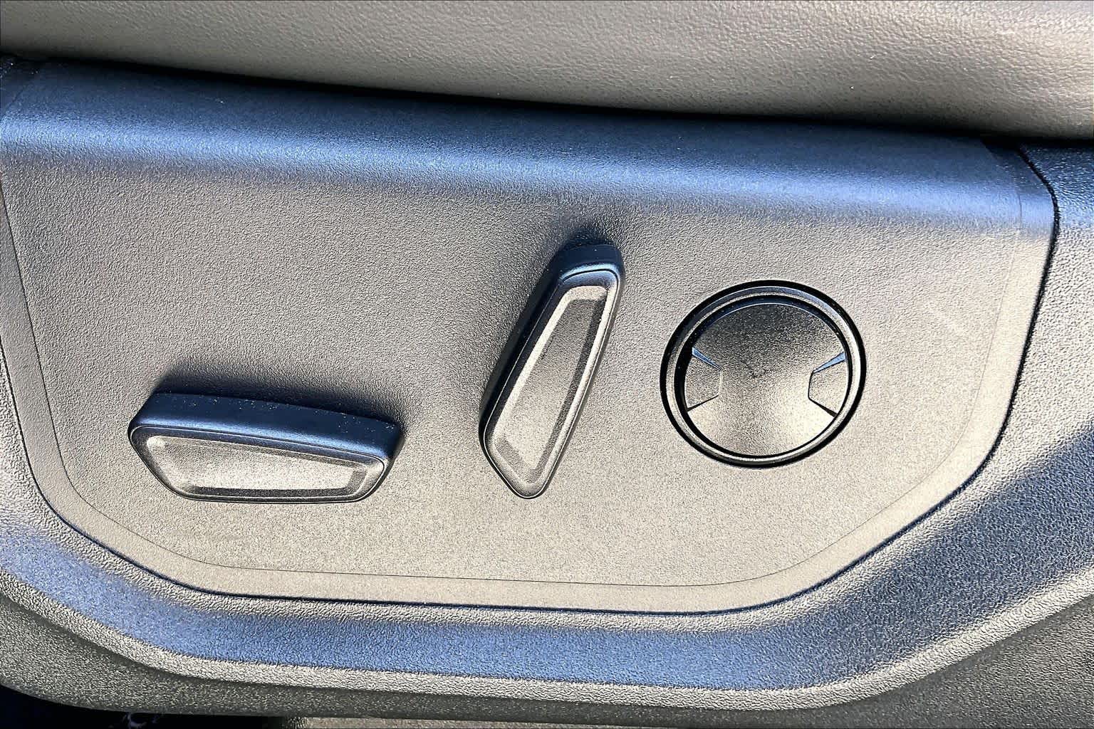 2022 Ford Expedition Max XLT Agate Black Metallic at HGreg Houston