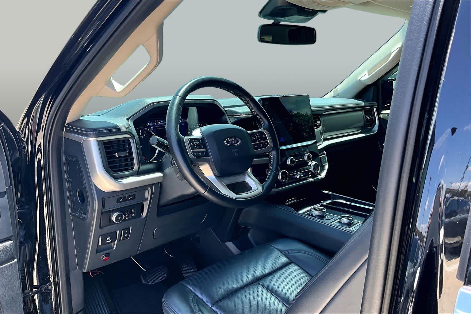 2022 Ford Expedition Max XLT Agate Black Metallic at HGreg Houston