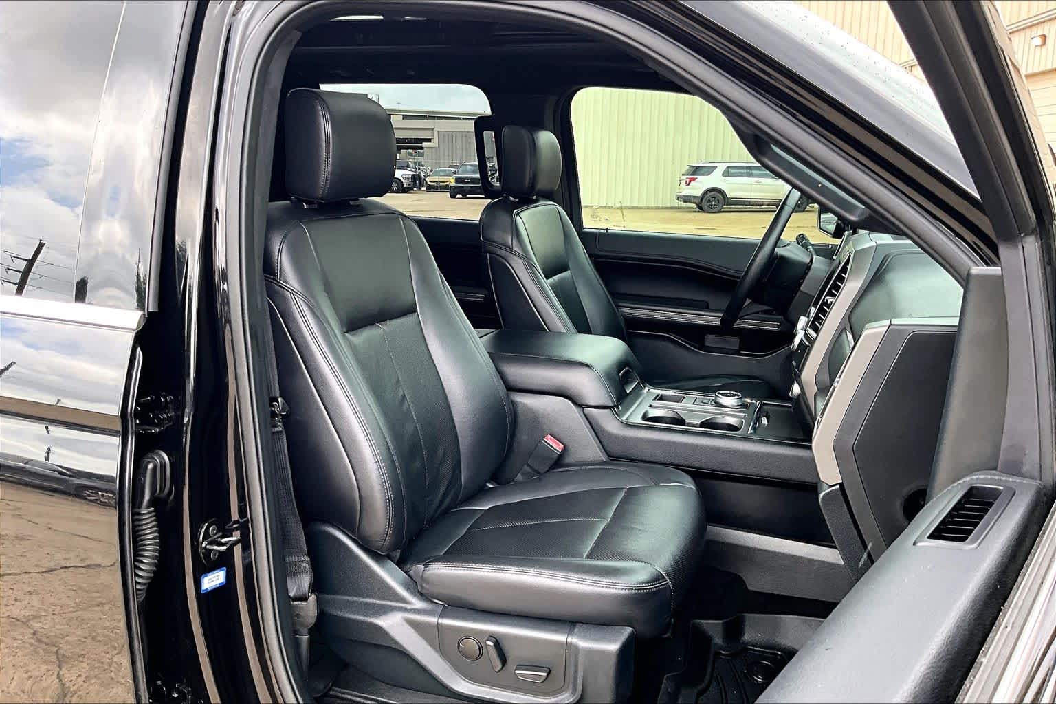 2020 Ford Expedition XLT - 8