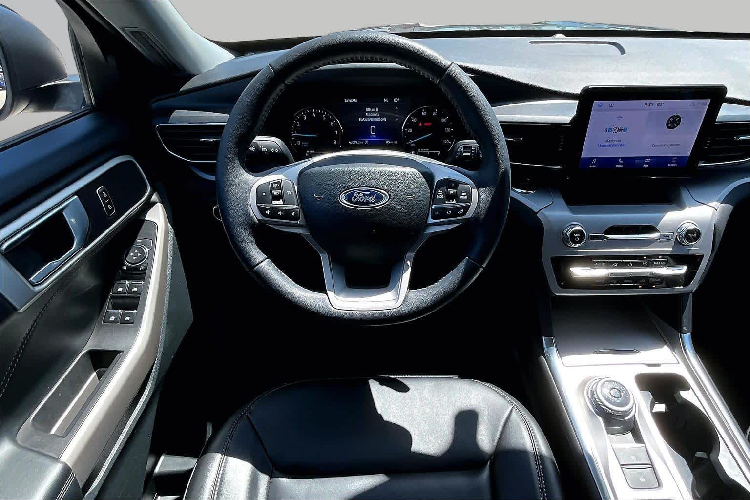 2023 Ford Explorer XLT - 5
