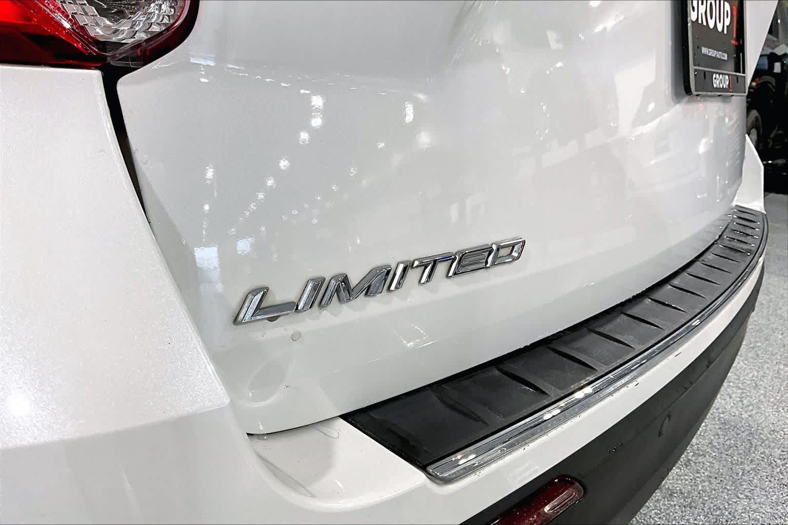 2020 Ford Explorer Limited - 9