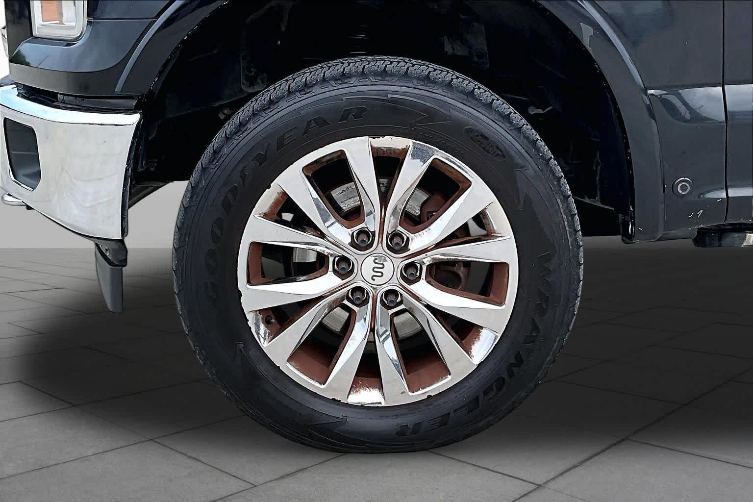 2017 Ford F-150 photo 10 of 30