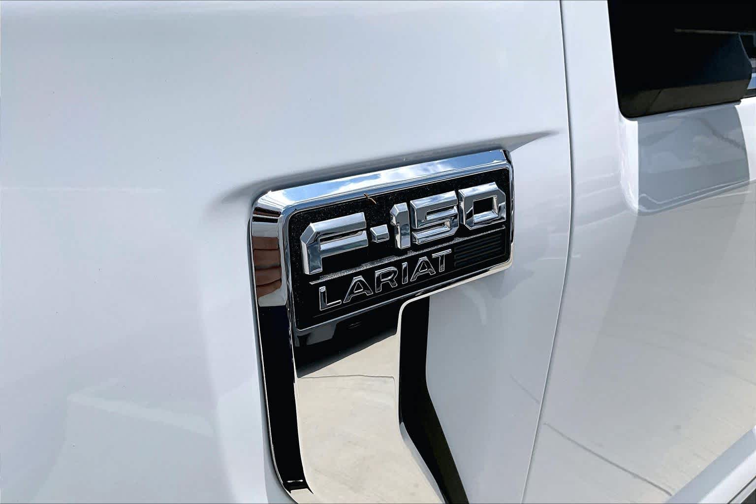 2023 Ford F-150 LARIAT Oxford White at Texan GMC Buick