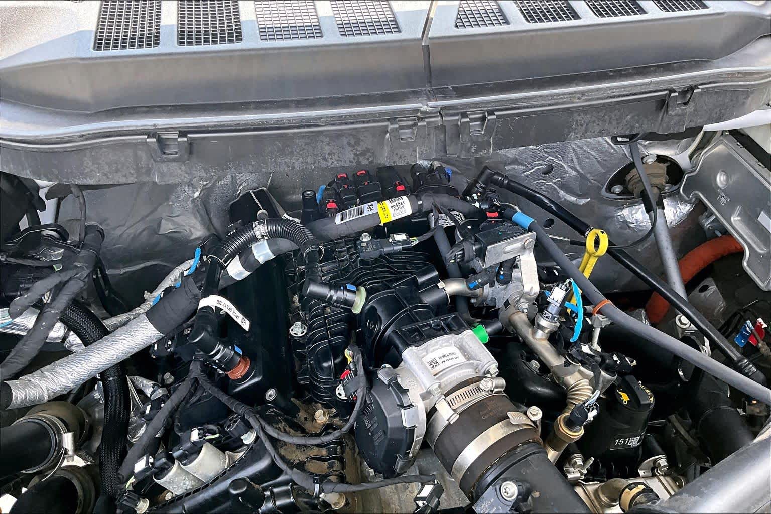 2023 Ford F-150 LARIAT Oxford White at Texan GMC Buick