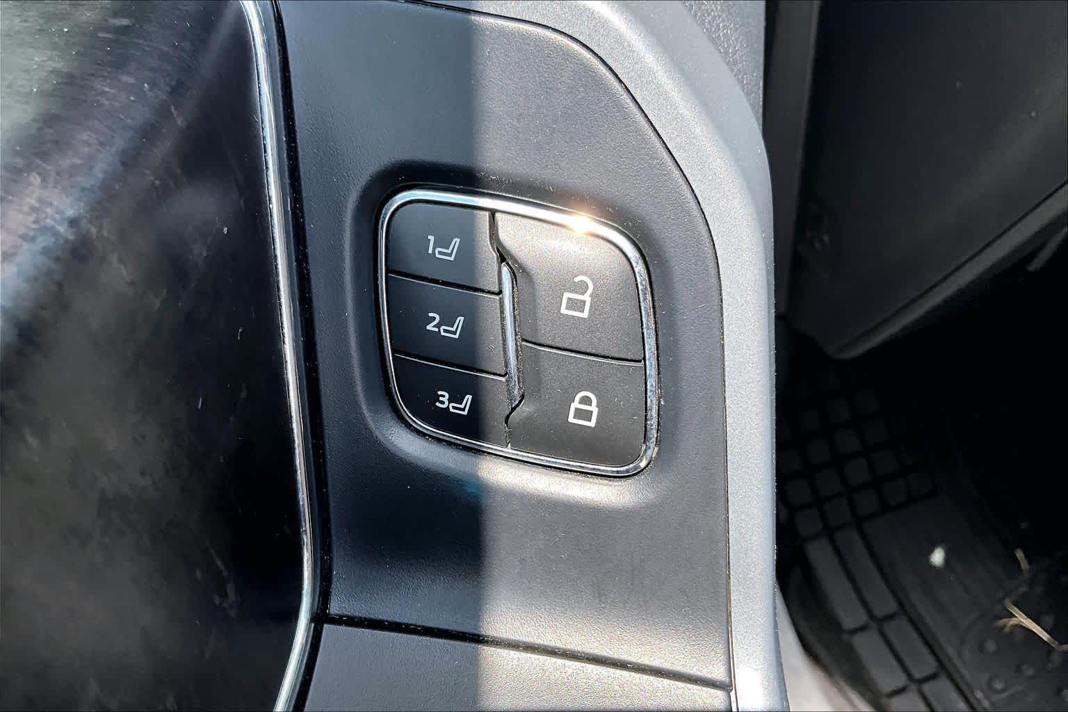 2023 Ford F-150 LARIAT Oxford White at Texan GMC Buick