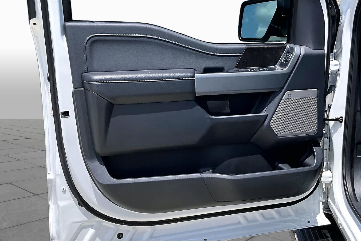 2023 Ford F-150 LARIAT Oxford White at Texan GMC Buick