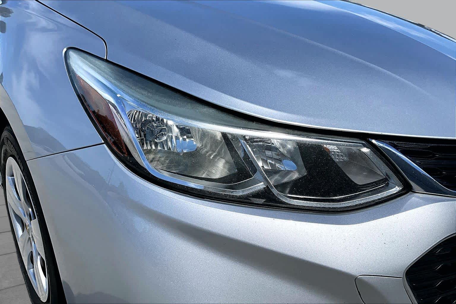 2017 Chevrolet Cruze photo 22 of 25
