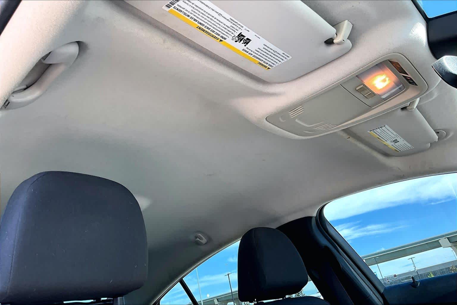 2017 Chevrolet Cruze photo 12 of 25