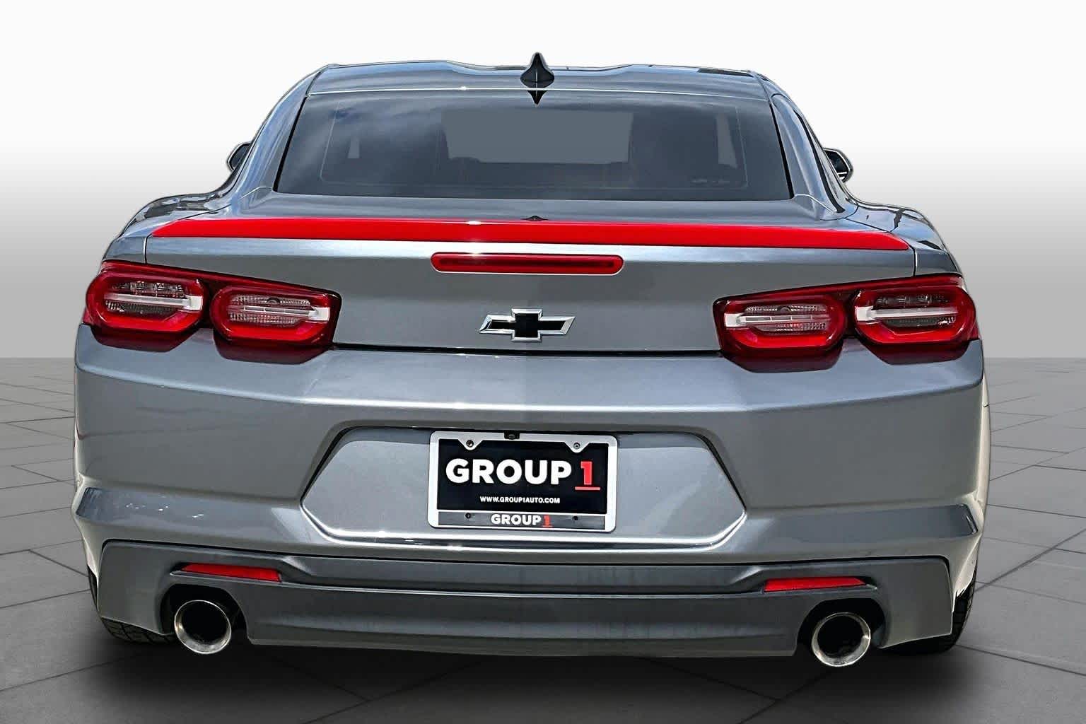2019 Chevrolet Camaro photo 5 of 31