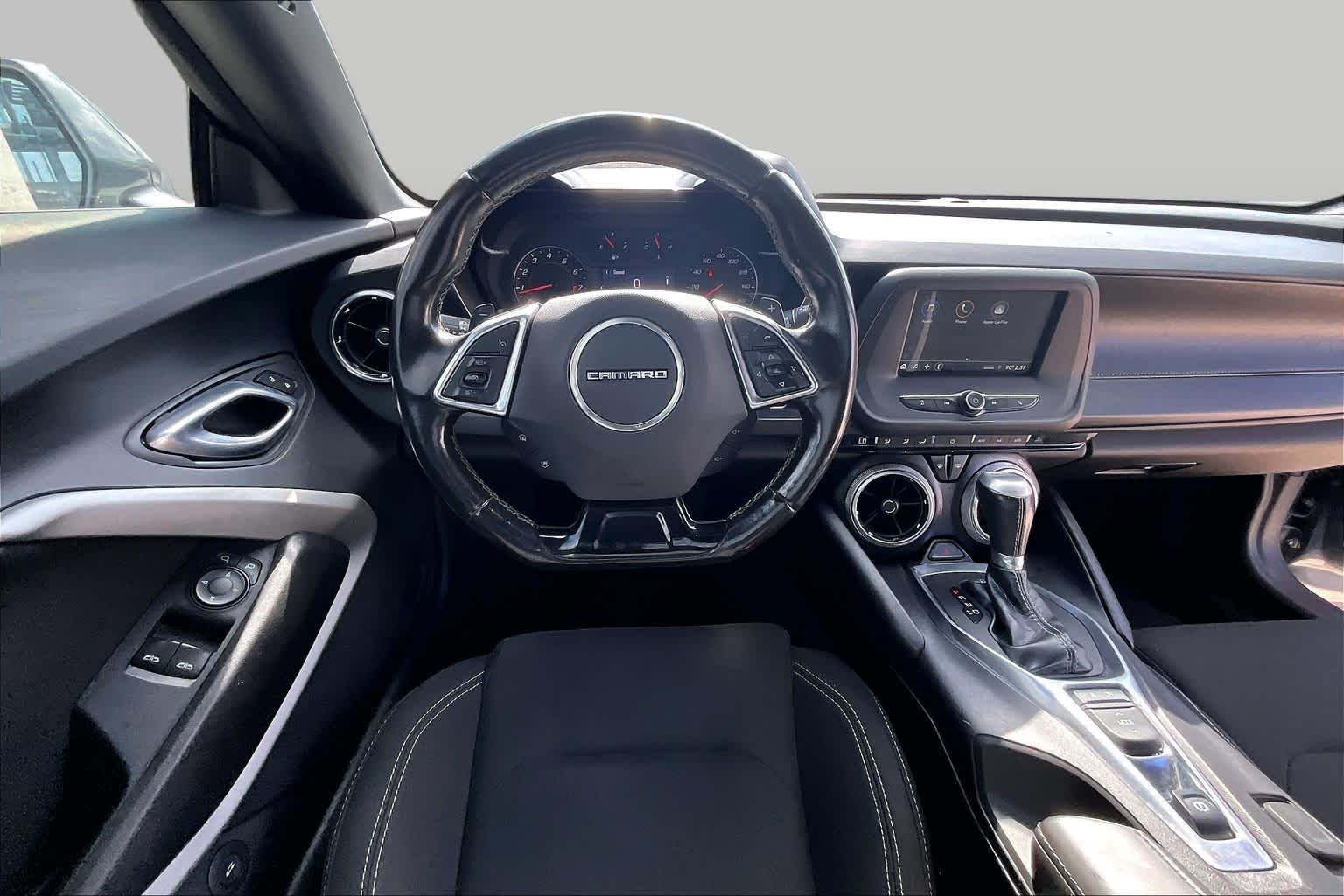2019 Chevrolet Camaro photo 6 of 31