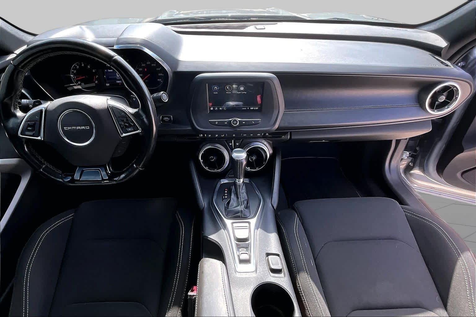 2019 Chevrolet Camaro photo 13 of 31