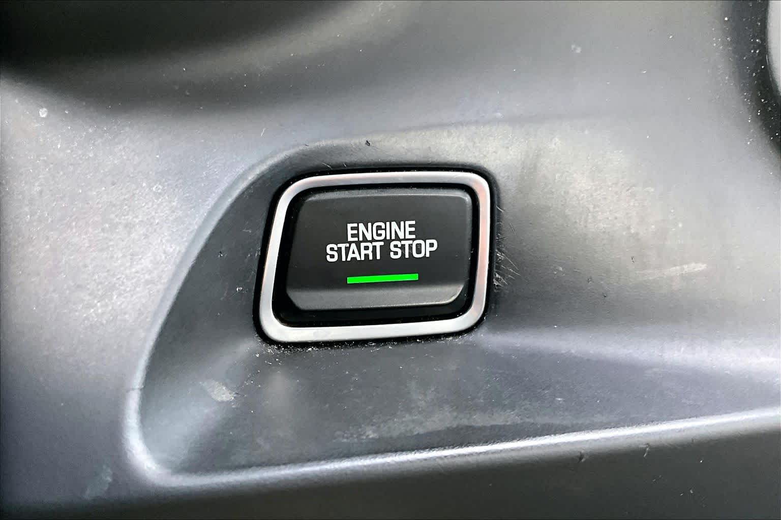 2019 Chevrolet Camaro photo 30 of 31