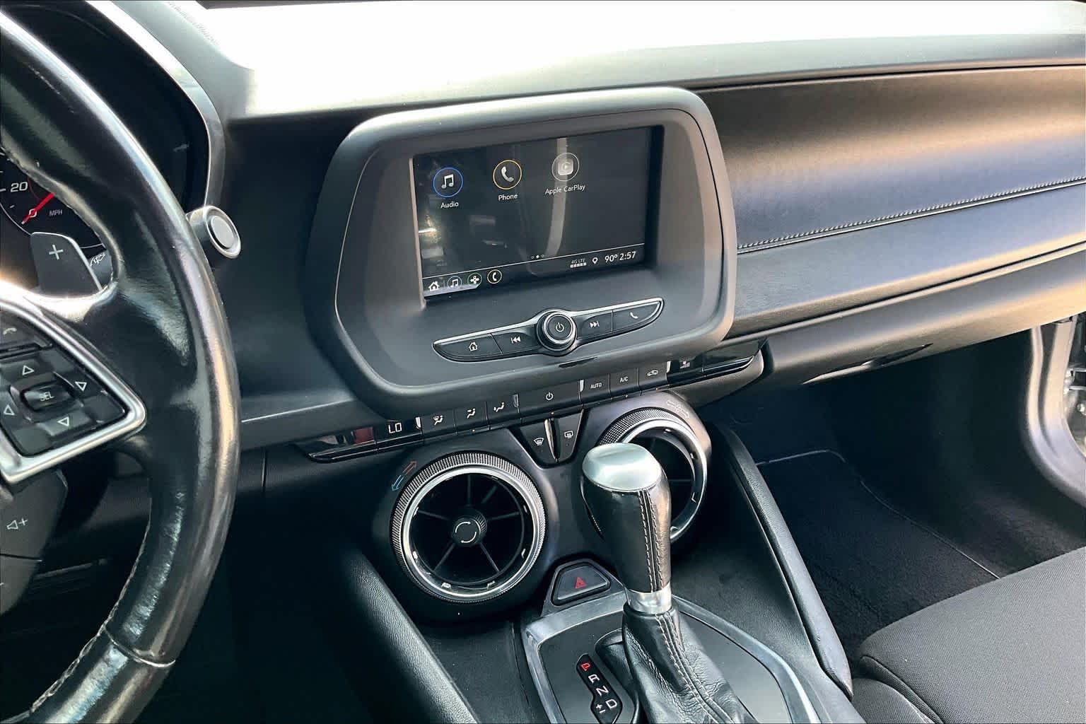 2019 Chevrolet Camaro photo 7 of 31