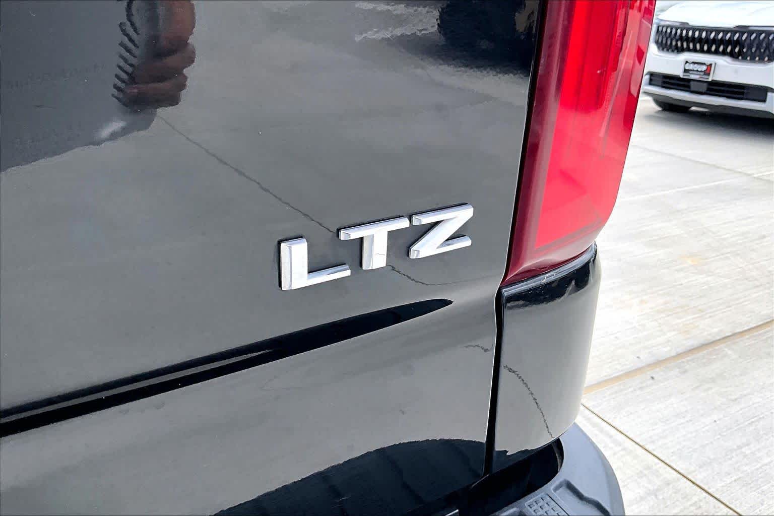 2020 Chevrolet Silverado 1500 LTZ - 9