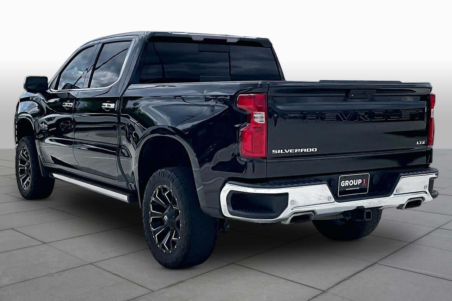 2020 Chevrolet Silverado 1500 LTZ - 11