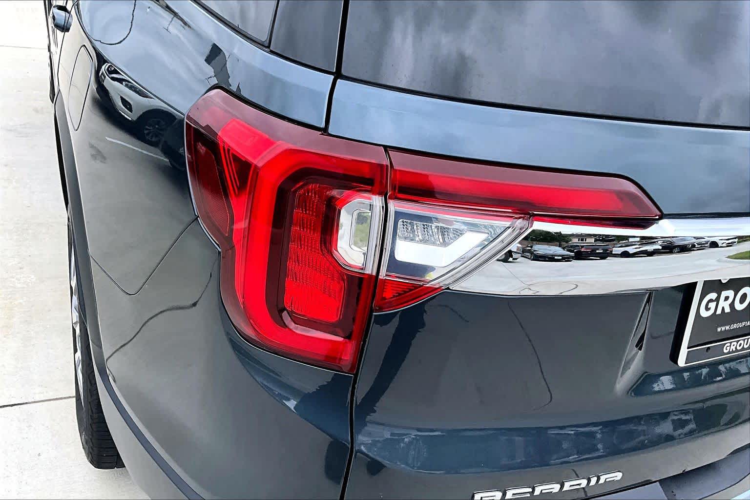 2020 GMC Acadia SLT Dark Sky Metallic at Texan GMC Buick