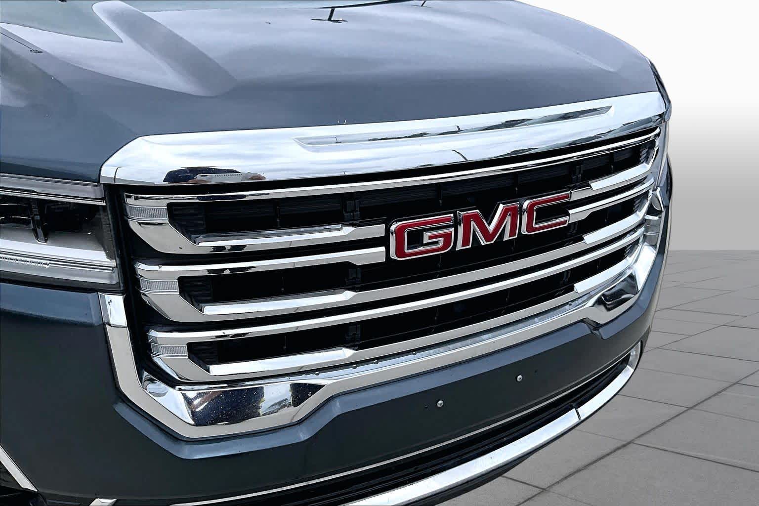 2020 GMC Acadia SLT Dark Sky Metallic at Texan GMC Buick