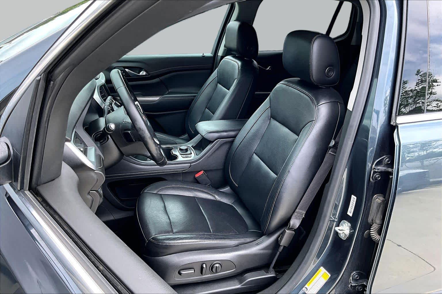 2020 GMC Acadia SLT Dark Sky Metallic at Texan GMC Buick