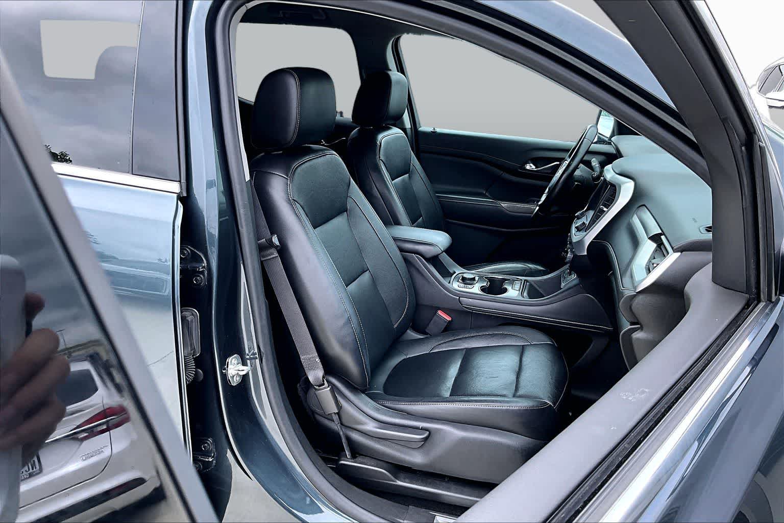 2020 GMC Acadia SLT Dark Sky Metallic at Texan GMC Buick