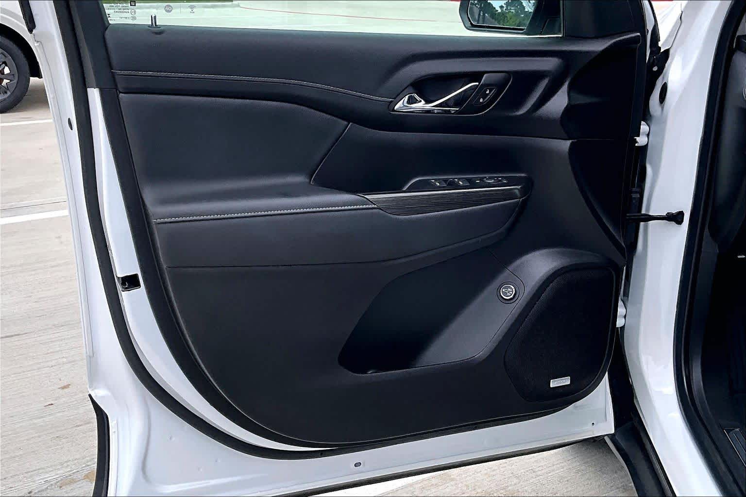 2023 GMC Acadia SLT Summit White at Lone Star Chevrolet