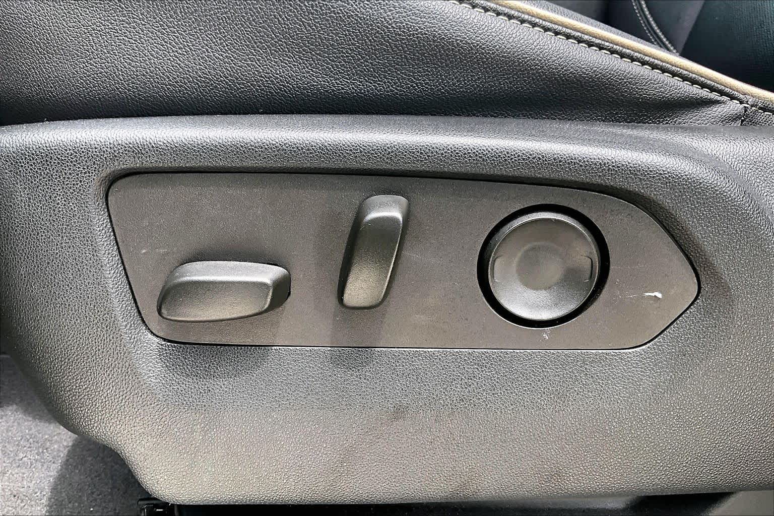 2022 GMC Yukon SLT Onyx Black at Texan GMC Buick