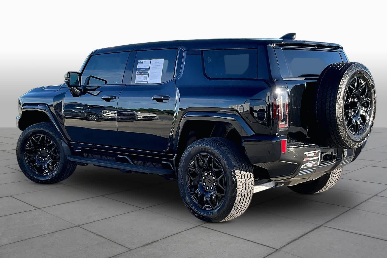 2025 GMC HUMMER EV SUV photo 11 of 35