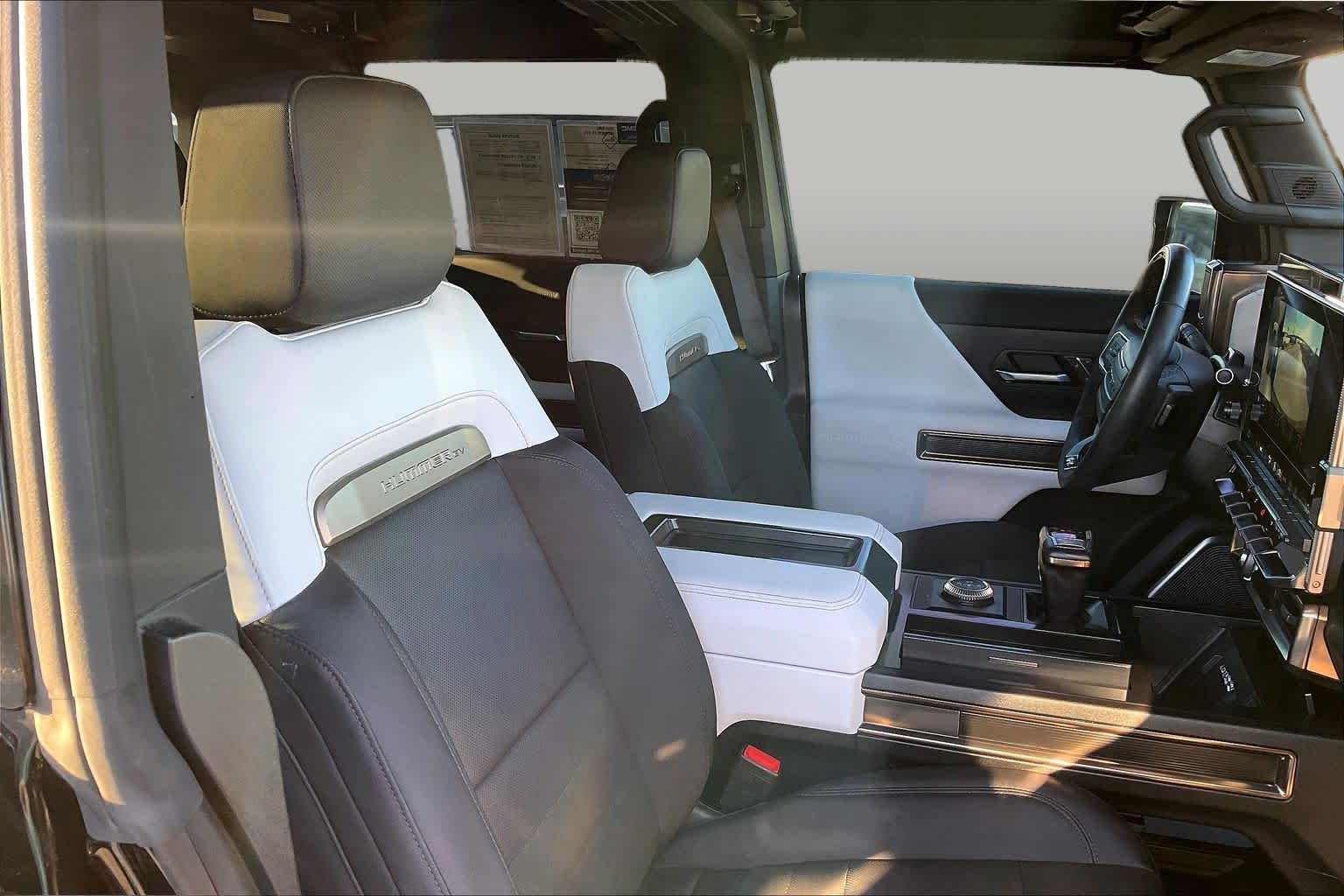 2025 GMC HUMMER EV SUV photo 8 of 35