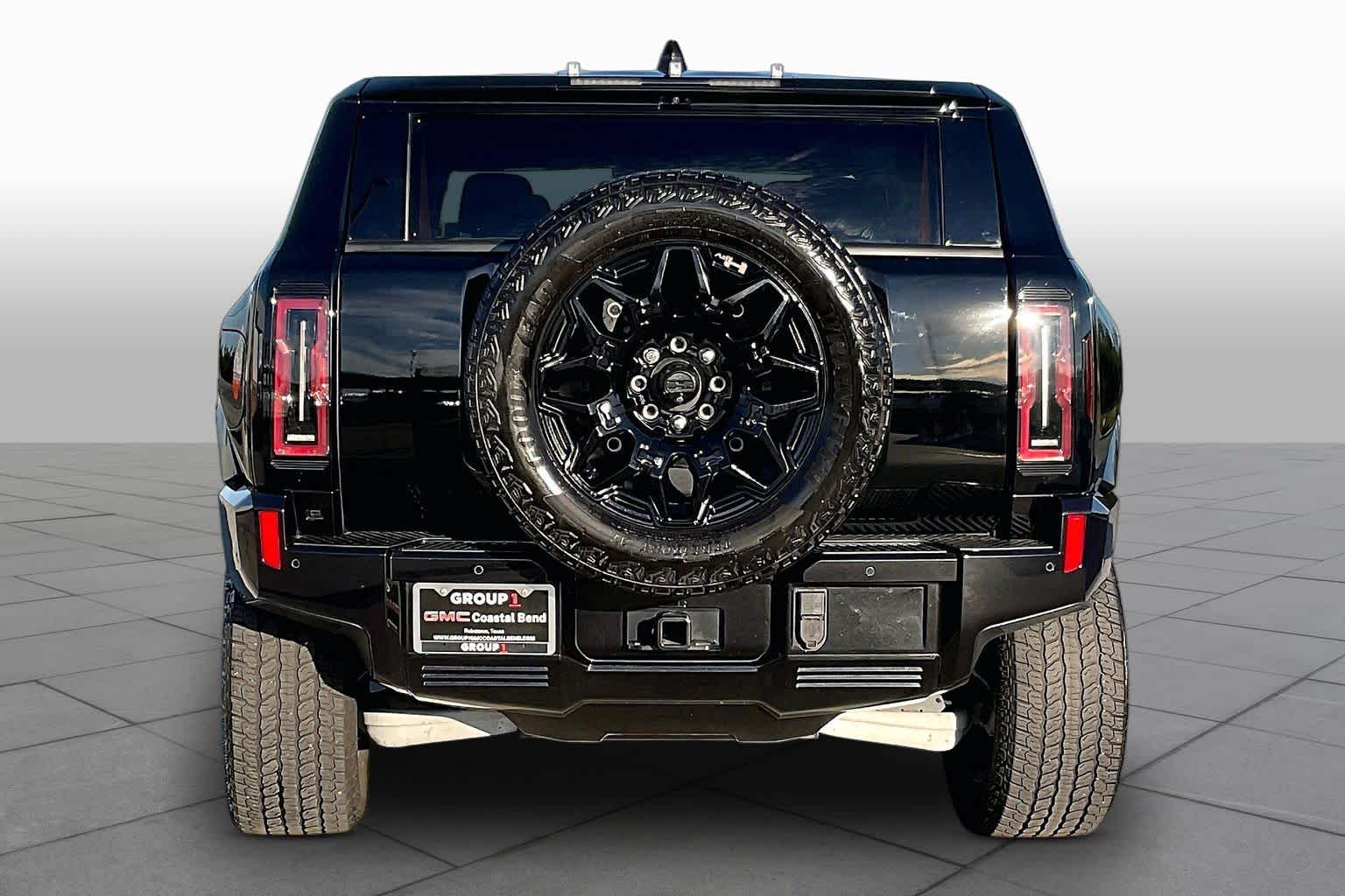 2025 GMC HUMMER EV SUV photo 4 of 35