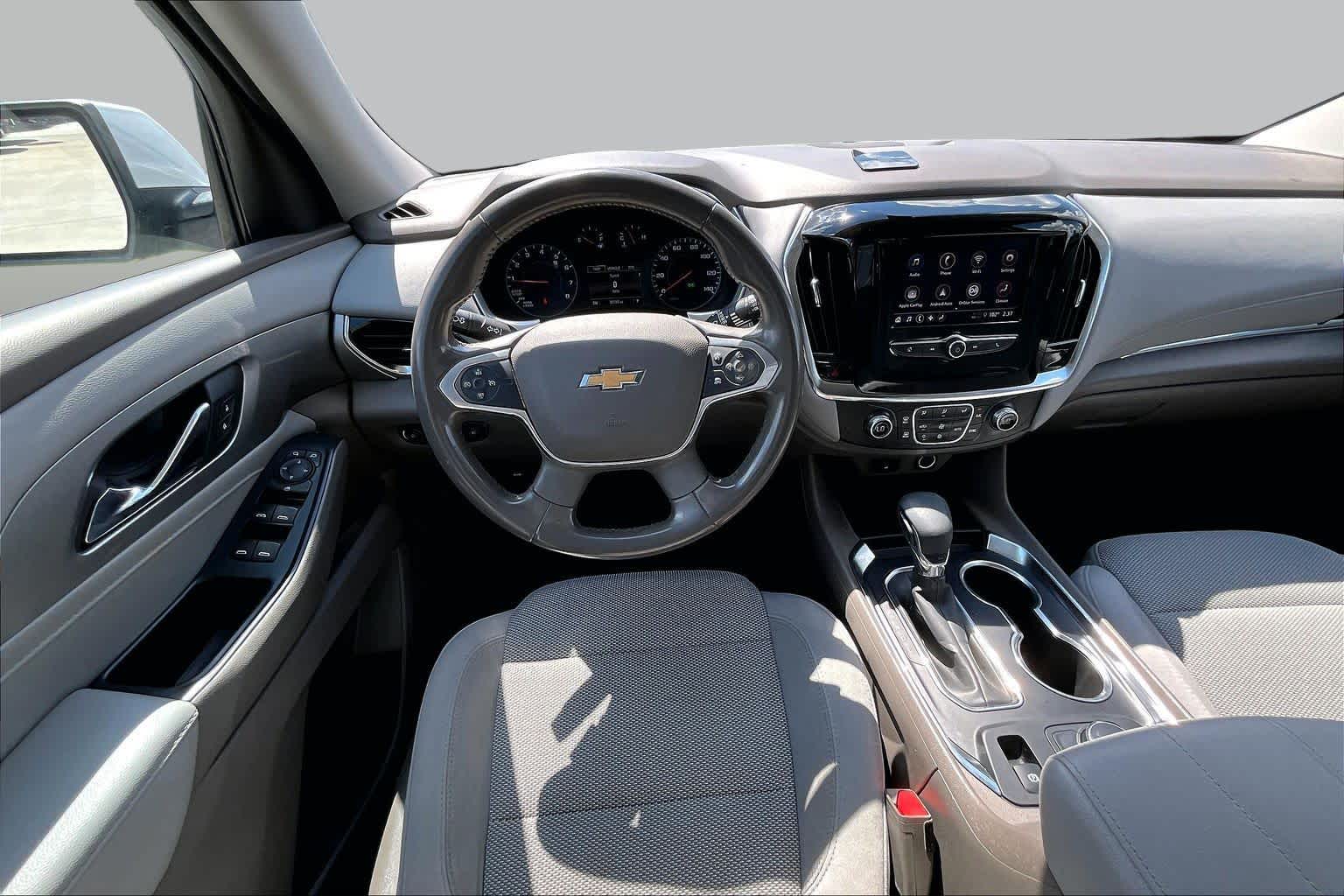 2021 Chevrolet Traverse LT Cloth Iridescent Pearl Tricoat at Lexus Southwest Houston
