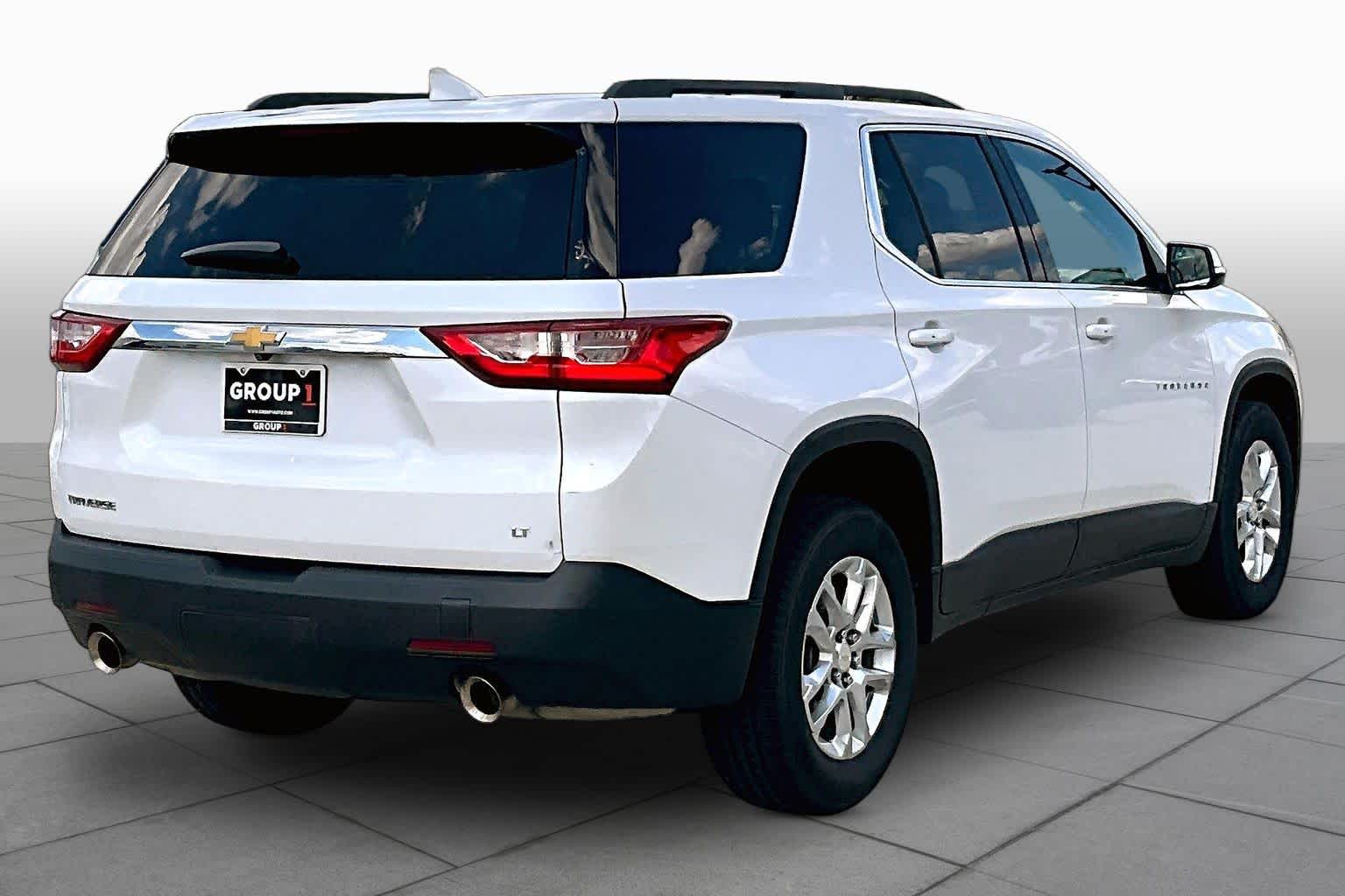 2021 Chevrolet Traverse LT Cloth Iridescent Pearl Tricoat at Lexus Southwest Houston